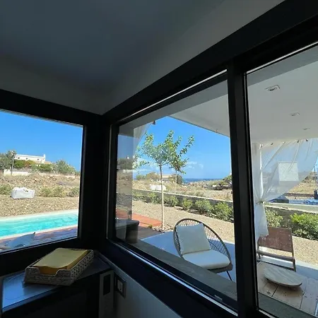 Casa Isabelle Caials 別荘